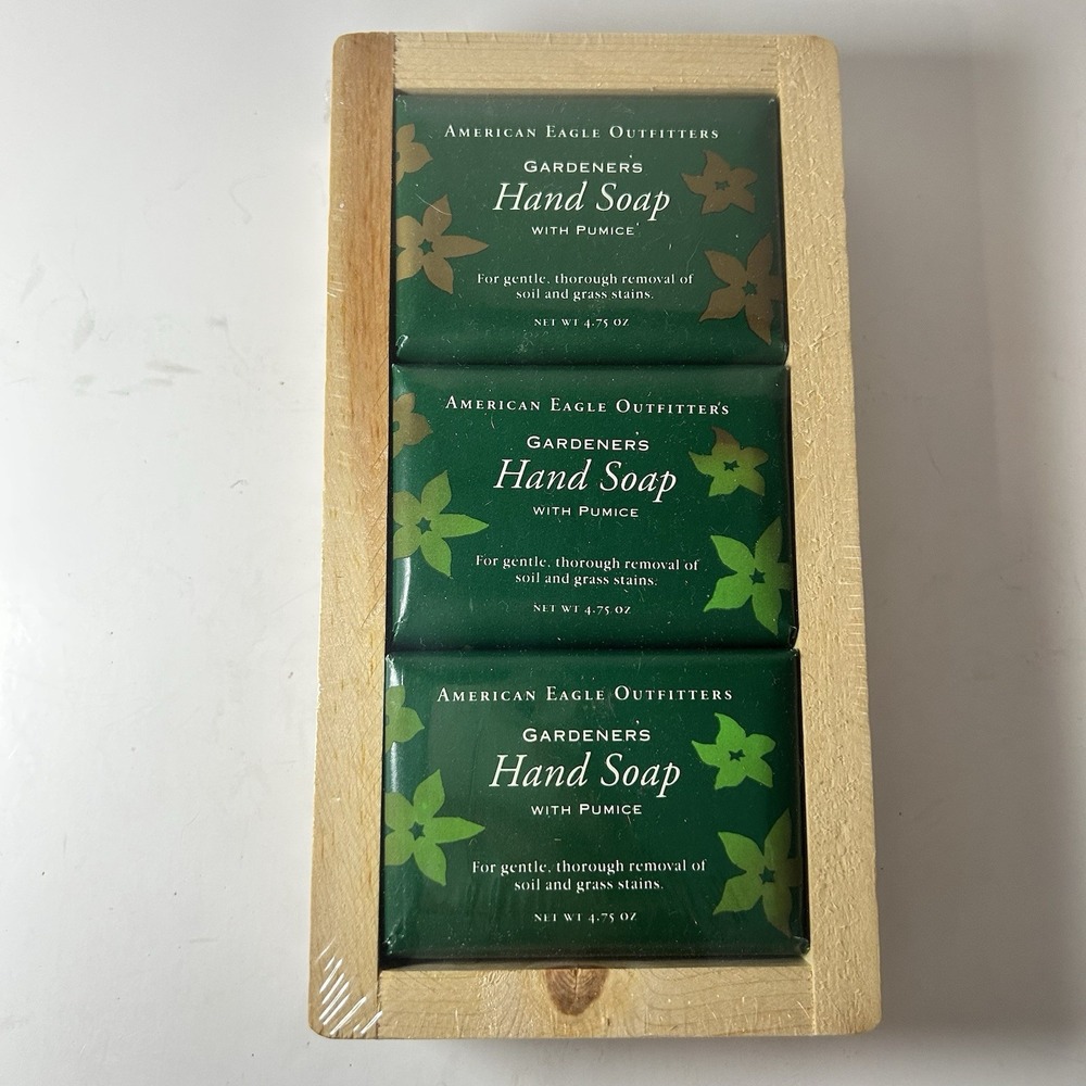 American Eagle Outfitters Gardeners Hand Soap Pumice Set In Wood Box 4.75oz